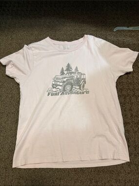 Women’s Light Pink 'Find Adventure' Graphic Tee
